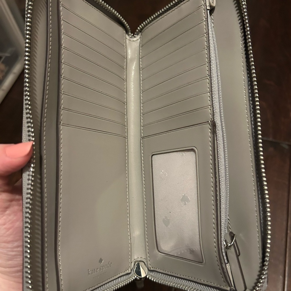 Kate Spade Gray Wallet with Zip-Around Closure - Picture 6 of 11